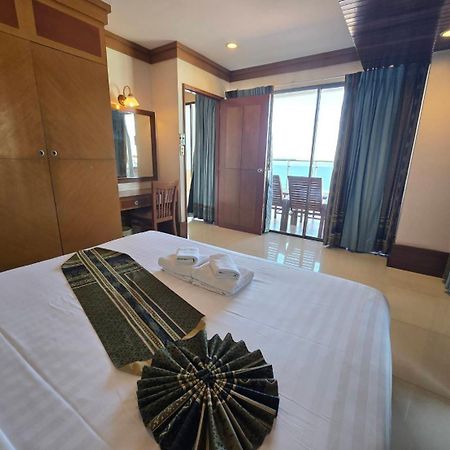 Mike Beach Resort Pattaya Exterior photo