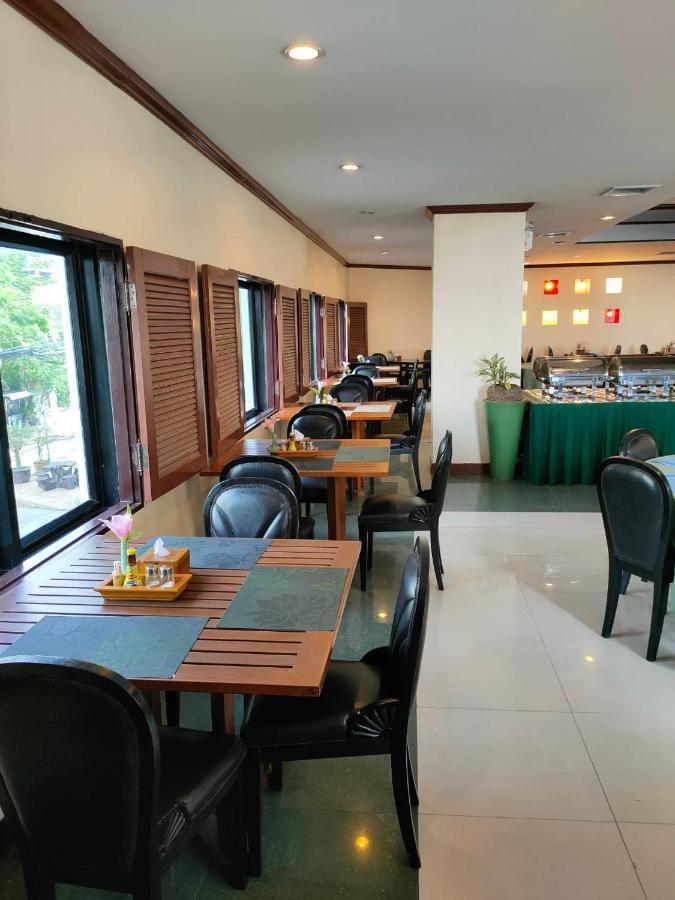Mike Beach Resort Pattaya Exterior photo