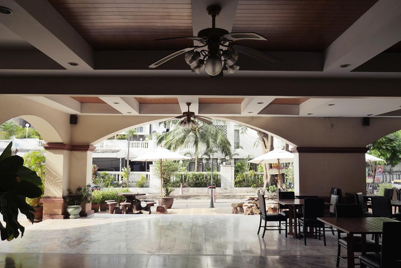 Mike Beach Resort Pattaya Exterior photo
