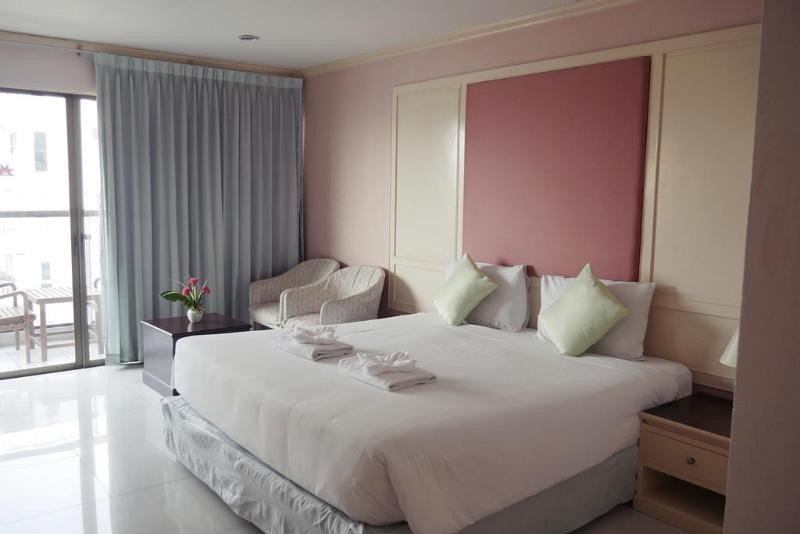 Mike Beach Resort Pattaya Exterior photo